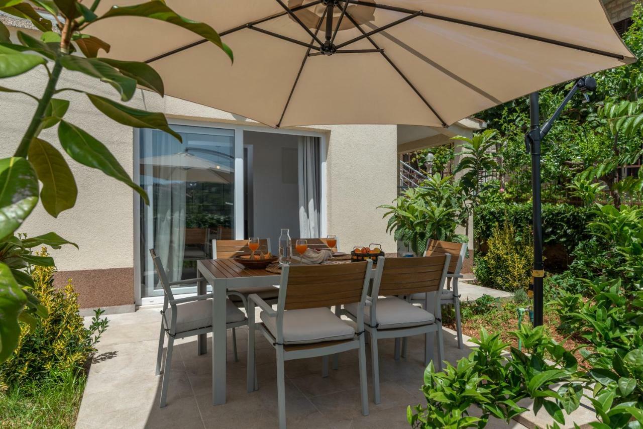 Apartments Flora Trogir Exterior foto